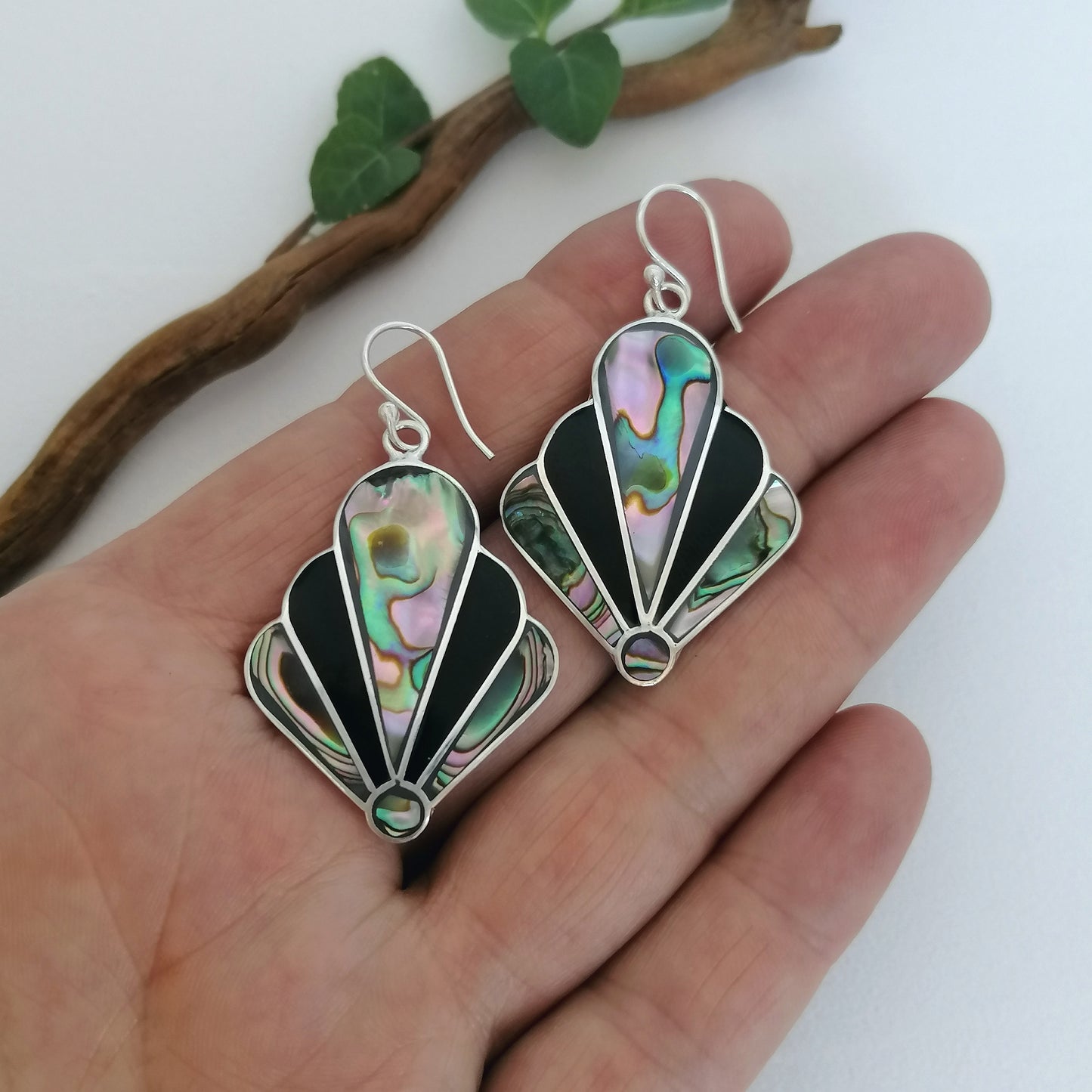 Art Deco Venus Fan Earrings - Abalone Shell
