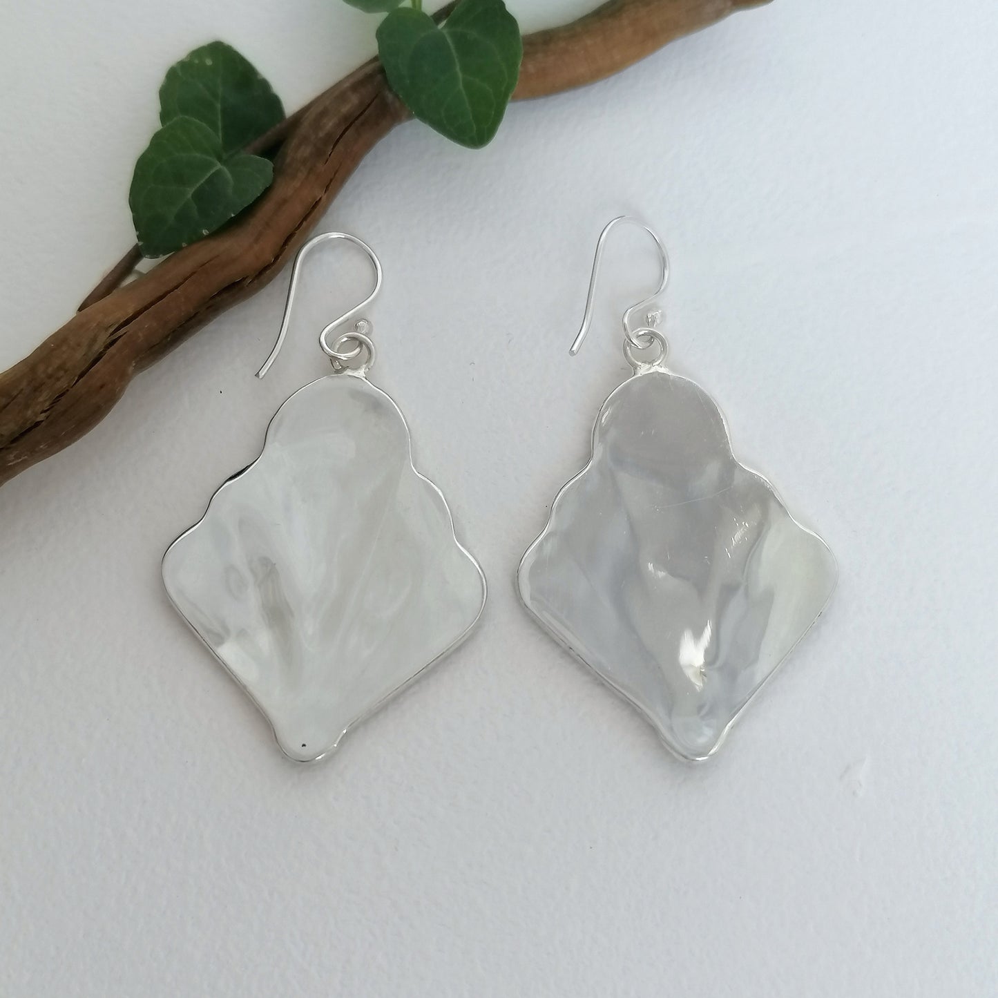 Art Deco Venus Fan Earrings - Abalone Shell