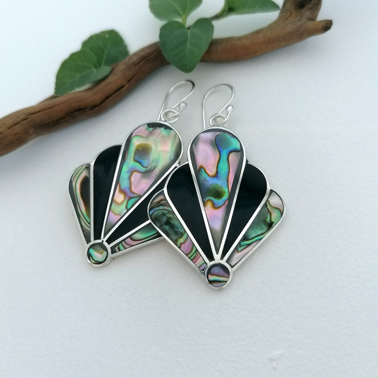 Art Deco Venus Fan Earrings - Abalone Shell
