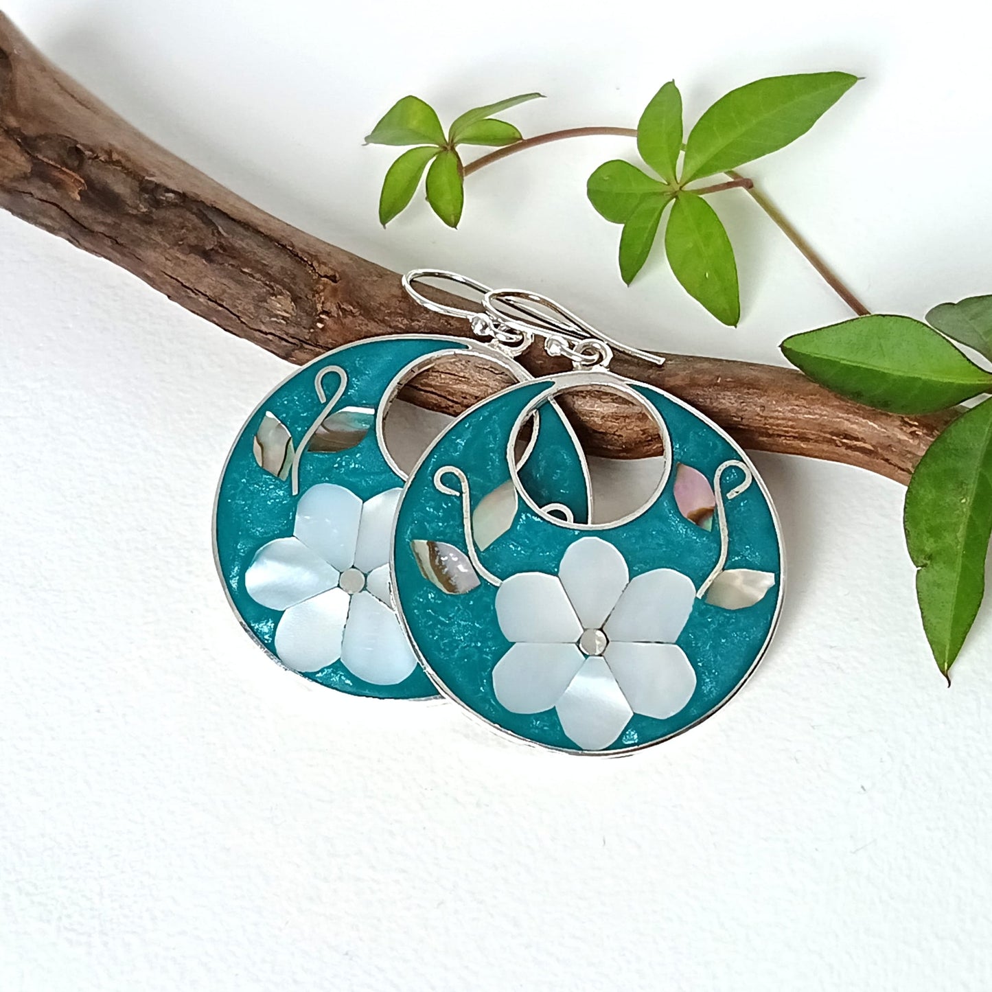 Mother of Pearl Flower Earrings